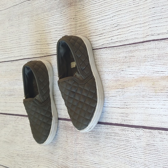 Girls slip on shoes - Picture 3 of 7